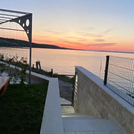Villa Maritime - Bucht Ljubacki