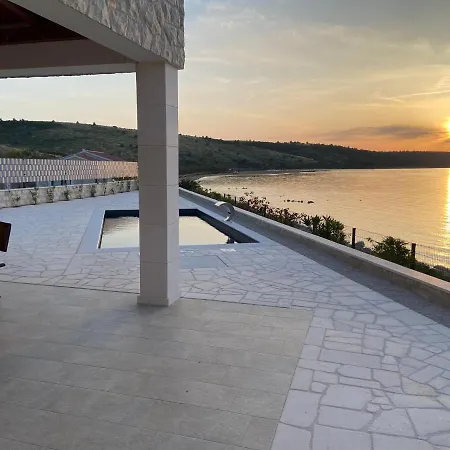 Maritime - Exklusive Strandvilla Mit Beheiztem Pool, Grillhuette & Meerblick Bei Zadar