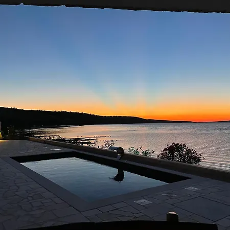 Villa Maritime - Exklusive Strandvilla Mit Beheiztem Pool, Grillhuette & Meerblick Bei Zadar *