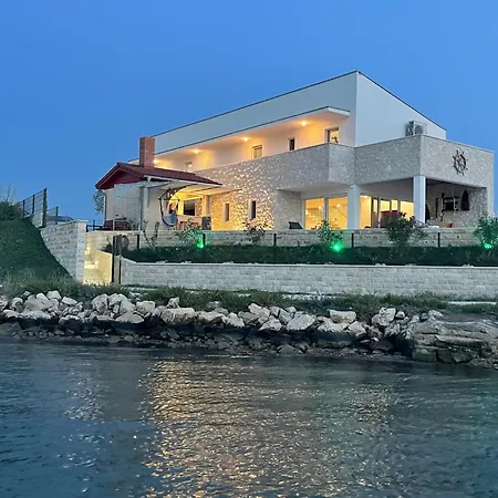 Maritime - Bucht Ljubacki