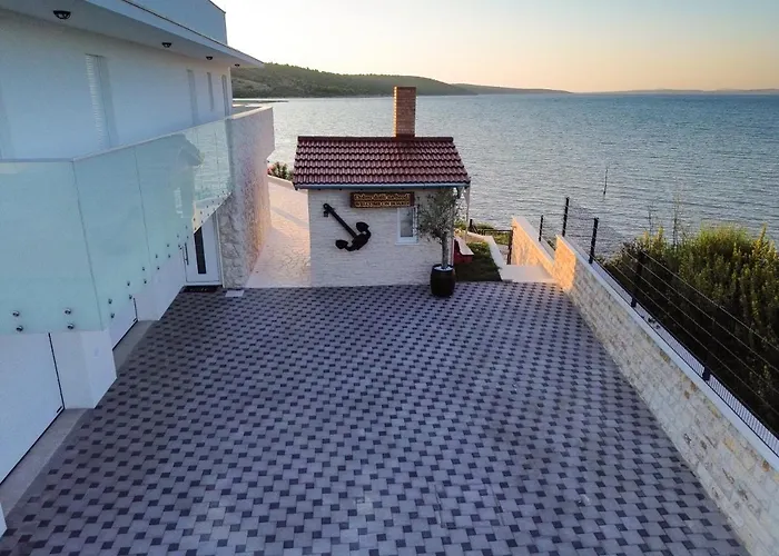 Maritime - Exklusive Strandvilla Mit Beheiztem Pool, Grillhuette & Meerblick Bei Zadar Вилла *