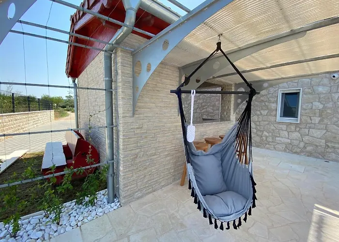 Villa Maritime - Exklusive Strandvilla Mit Beheiztem Pool, Grillhütte&meerblick Bei Zadar Ljubač