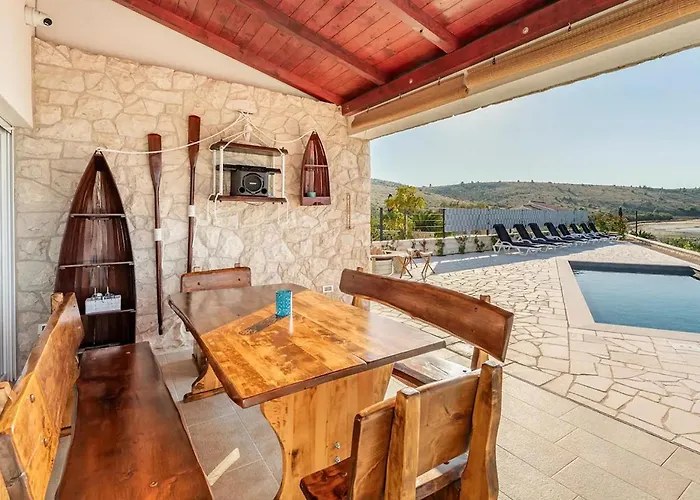 Вилла Maritime - Exklusive Strandvilla Mit Beheiztem Pool, Grillhuette & Meerblick Bei Zadar *
