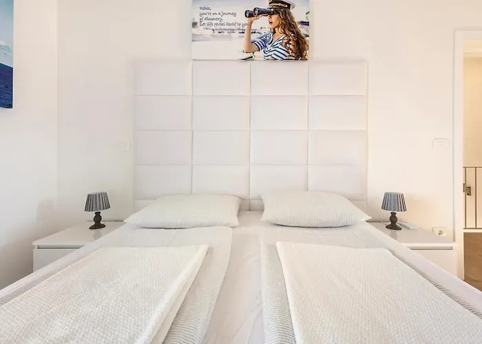 Villa Maritime - Exklusive Strandvilla Mit Beheiztem Pool, Grillhütte&meerblick Bei Zadar Ljubač