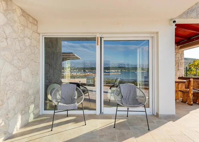 Maritime - Exklusive Strandvilla Mit Beheiztem Pool, Grillhütte&meerblick Bei Zadar *