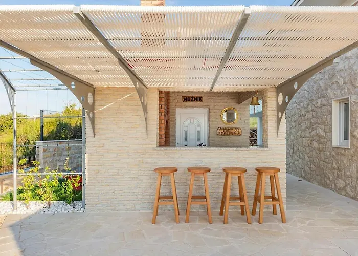 Villa Maritime - Exklusive Strandvilla Mit Beheiztem Pool, Grillhütte&meerblick Bei Zadar Ljubač