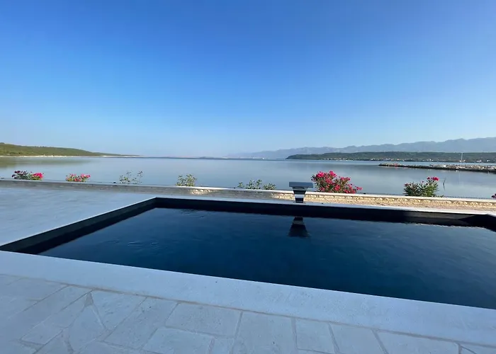 Maritime - Exklusive Strandvilla Mit Beheiztem Pool, Grillhütte&meerblick Bei Zadar *