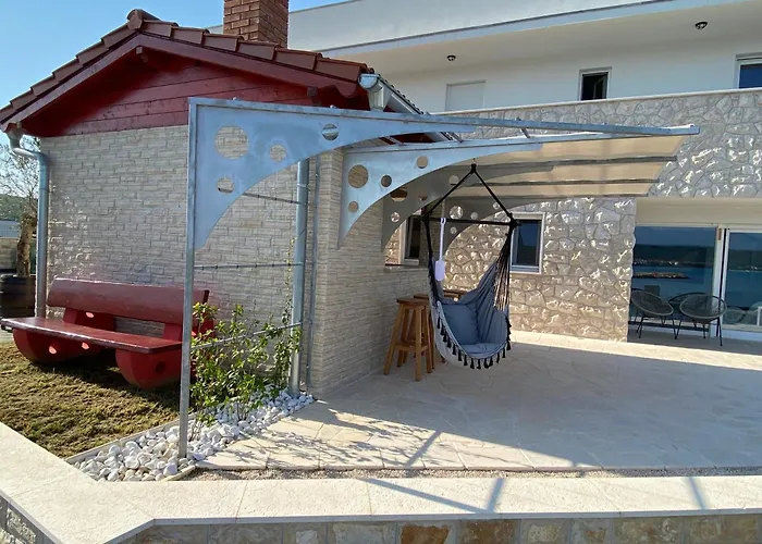 Villa Maritime - Exklusive Strandvilla Mit Beheiztem Pool, Grillhuette & Meerblick Bei Zadar *