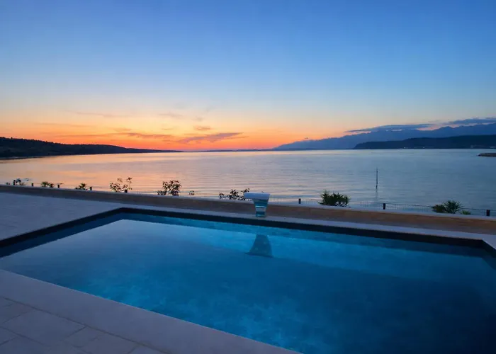 Maritime - Exklusive Strandvilla Mit Beheiztem Pool, Grillhütte&meerblick Bei Zadar Ljubač