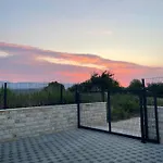 Maritime - Exklusive Strandvilla Mit Beheiztem Pool, Grillhuette & Meerblick Bei Zadar