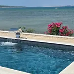 Vila Maritime - Exklusive Strandvilla Mit Beheiztem Pool, Grillhuette & Meerblick Bei Zadar Ljubac (Zadar)