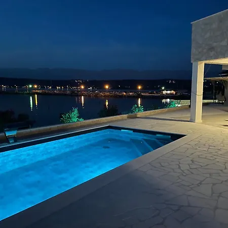 Maritime - Exklusive Strandvilla Mit Beheiztem Pool, Grillhütte&meerblick Bei Zadar * Ljubač