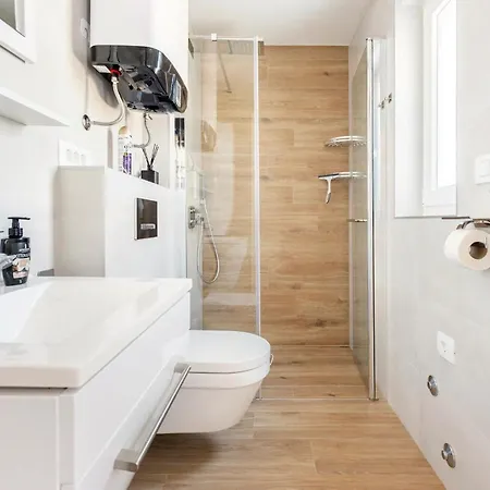 Villa Maritime - Exklusive Strandvilla Mit Beheiztem Pool, Grillhuette & Meerblick Bei Zadar *