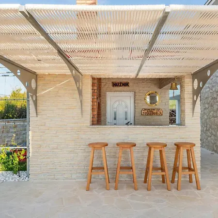 Villa Maritime - Exklusive Strandvilla Mit Beheiztem Pool, Grillhütte&meerblick Bei Zadar Ljubač