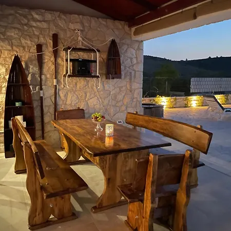 Maritime - Exklusive Strandvilla Mit Beheiztem Pool, Grillhuette & Meerblick Bei Zadar * Ljubač