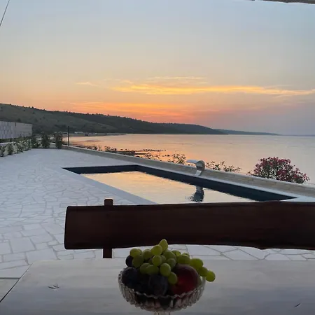 Villa Maritime - Exklusive Strandvilla Mit Beheiztem Pool, Grillhuette & Meerblick Bei Zadar Ljubač