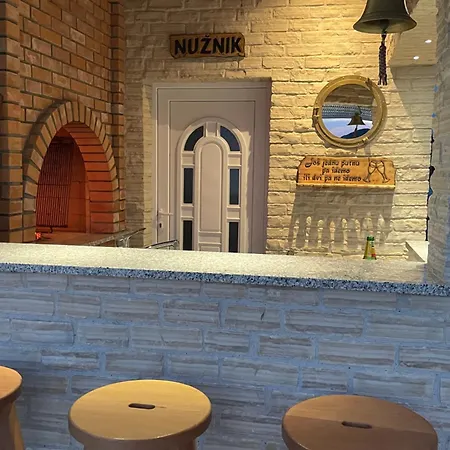 Villa Maritime - Exklusive Strandvilla Mit Beheiztem Pool, Grillhuette & Meerblick Bei Zadar