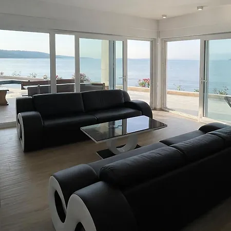 ヴィラ Maritime - Exklusive Strandvilla Mit Beheiztem Pool, Grillhuette & Meerblick Bei Zadar Ljubač