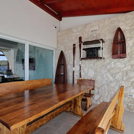 Maritime - Exklusive Strandvilla Mit Beheiztem Pool, Grillhuette & Meerblick Bei Zadar ヴィラ