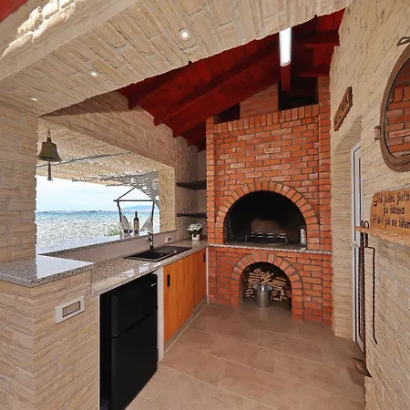 Maritime - Exklusive Strandvilla Mit Beheiztem Pool, Grillhuette & Meerblick Bei Zadar ヴィラ Ljubač