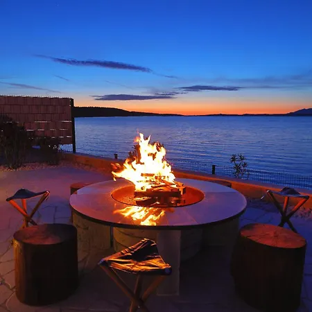 فيلة Maritime - Exklusive Strandvilla Mit Beheiztem Pool, Grillhuette & Meerblick Bei Zadar Ljubač