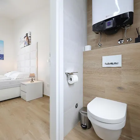 Maritime - Exklusive Strandvilla Mit Beheiztem Pool, Grillhuette & Meerblick Bei Zadar Villa