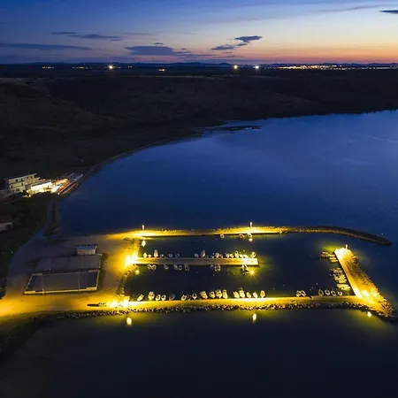 Villa Maritime - Exklusive Strandvilla Mit Beheiztem Pool, Grillhuette & Meerblick Bei Zadar