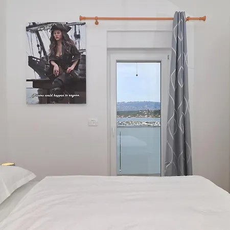 Maritime - Exklusive Strandvilla Mit Beheiztem Pool, Grillhuette & Meerblick Bei Zadar ヴィラ