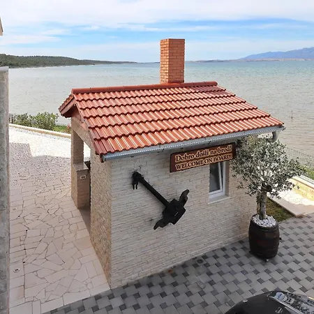 Maritime - Exklusive Strandvilla Mit Beheiztem Pool, Grillhuette & Meerblick Bei Zadar فيلة *