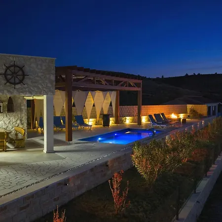 Villa Maritime - Exklusive Strandvilla Mit Beheiztem Pool, Grillhuette & Meerblick Bei Zadar *