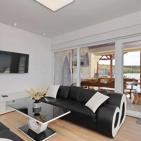 Villa Maritime - Exklusive Strandvilla Mit Beheiztem Pool, Grillhuette & Meerblick Bei Zadar *